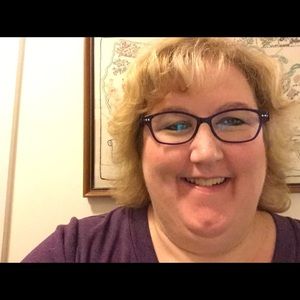 Meet your Posher, Laurie